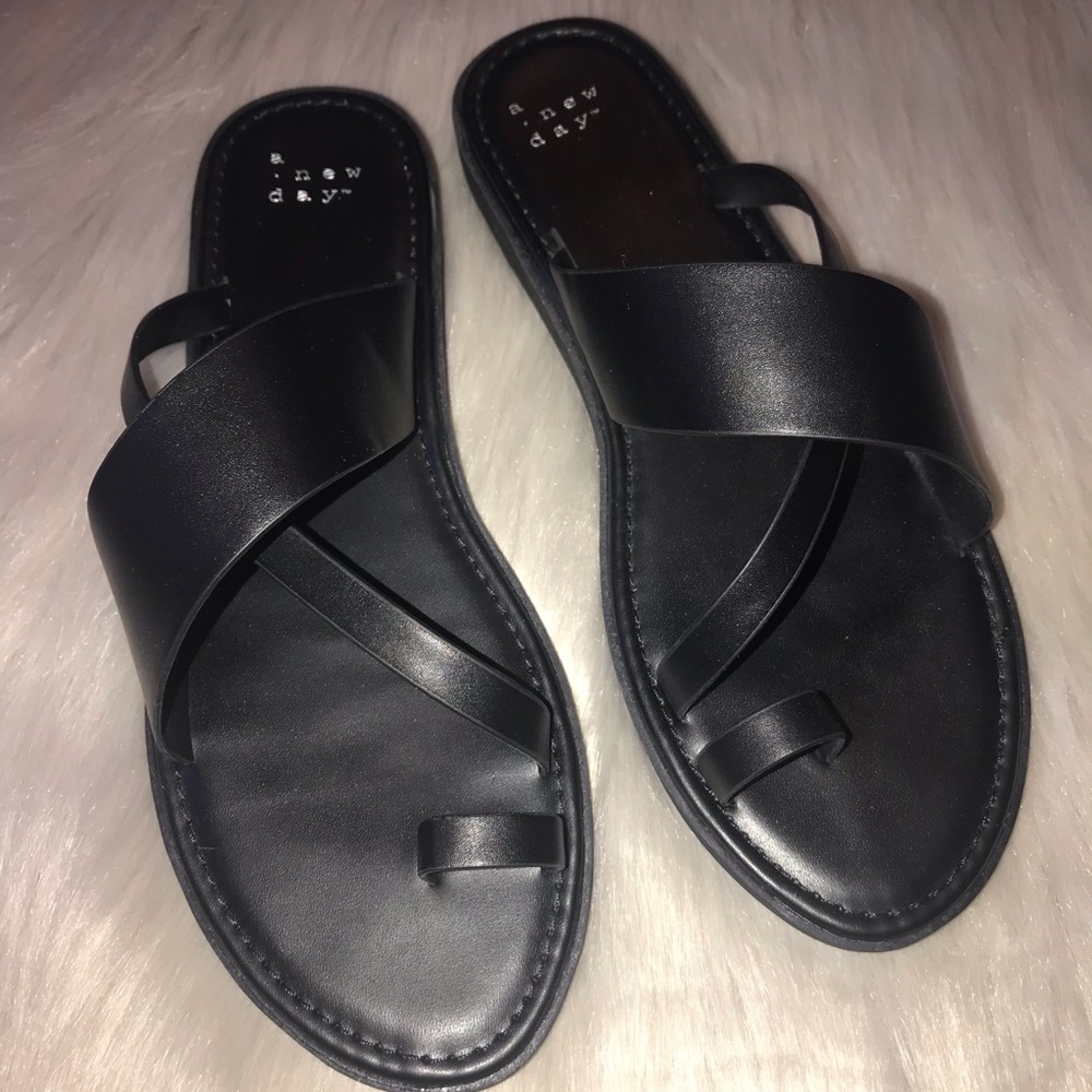 ⚡️A New Day Criss Cross Black Sandles⚡️